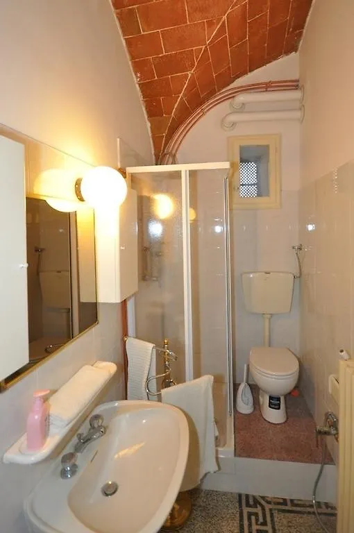 Poggibonsi Hotel 0*,